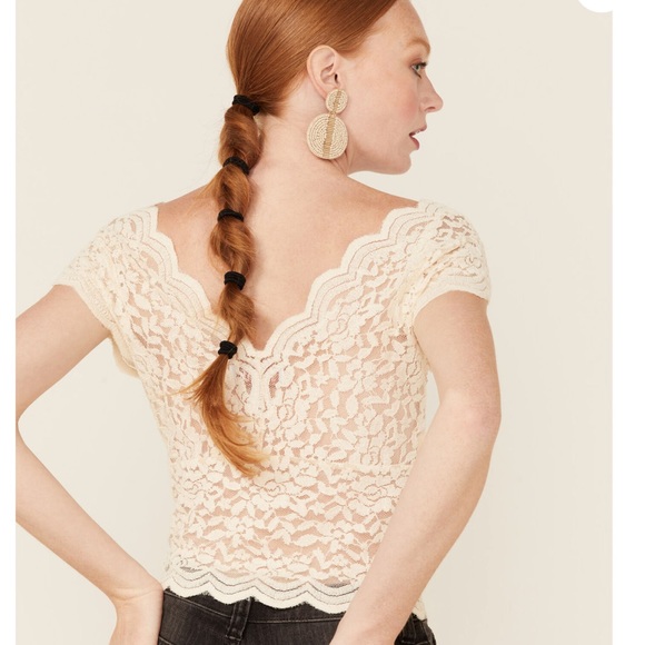 SHYANNE WOMEN'S IVORY LACE SHORT SLEEVE CROP TOP size Small - Picture 4 of 10